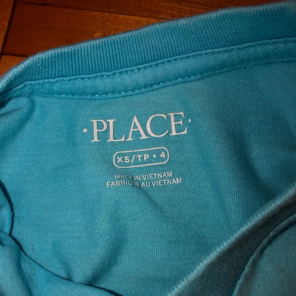 Place Turquoise Tee - Picture 4 of 5